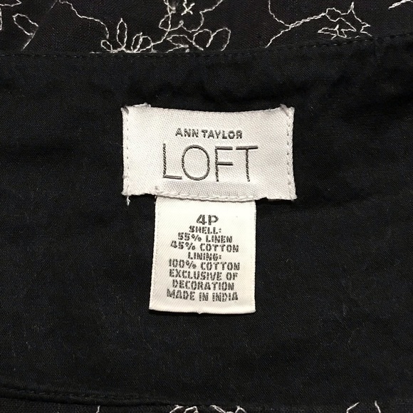 Ann Taylor Loft Blouse 
3 / 4 Small Petite
55% Linen 45% Cotton
Dressy or Casual - Picture 4 of 8